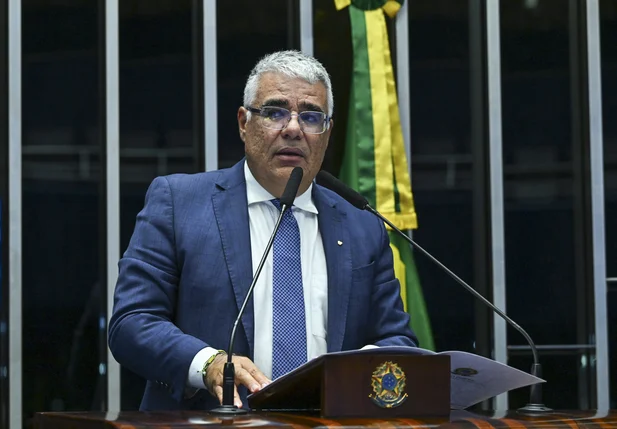 Senador Eduardo Girão