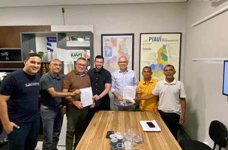 Tiago Vasconcelos anuncia ordem de serviço para construção de 6 mil metros de calçamento em Nazária