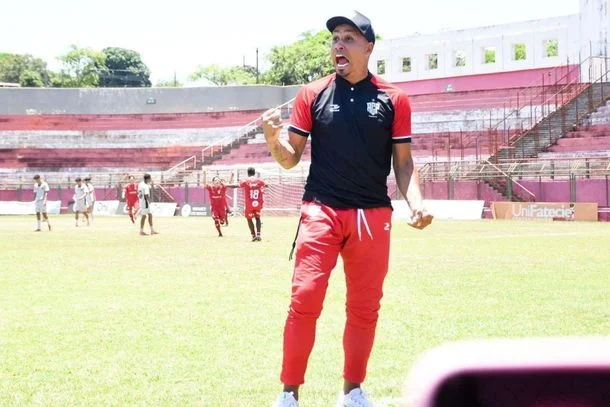 Wanderley Júnior vai comandar o Paranavaí na Divisão de Acesso