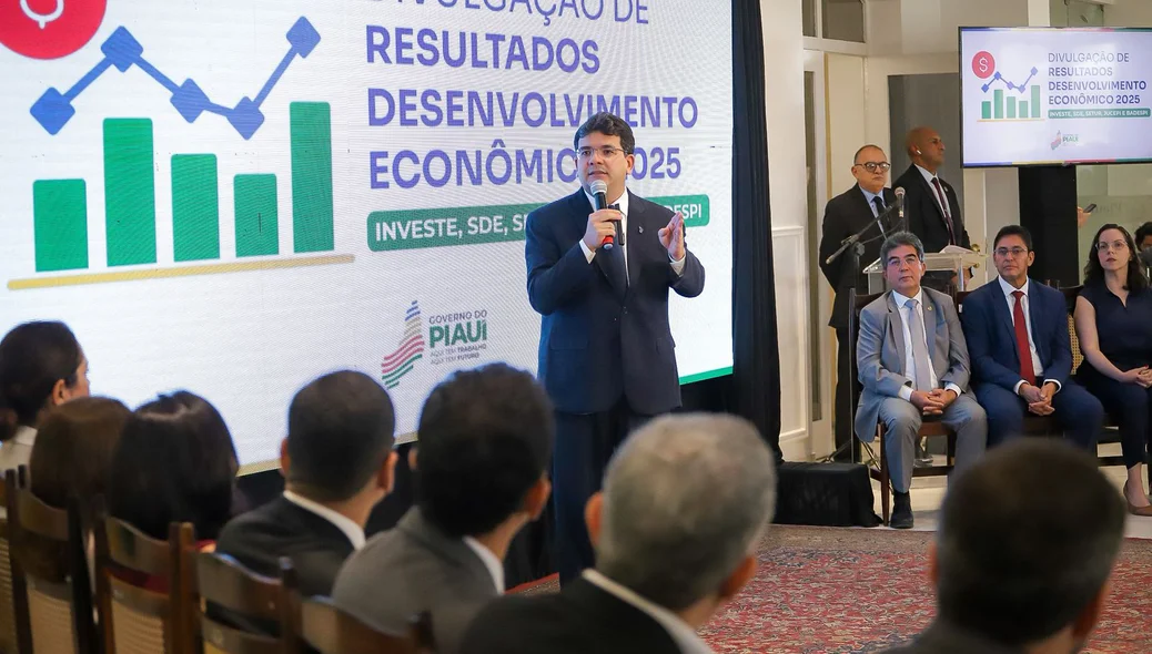 A apresentação ocorreu no Palácio de Karnak