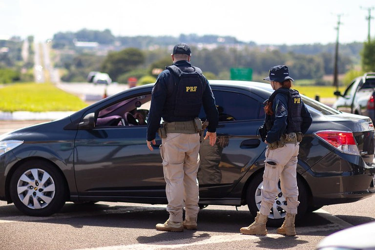 Agentes da PRF