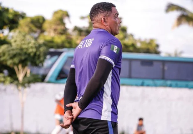 Altos anuncia desligamento do técnico Zé Augusto
