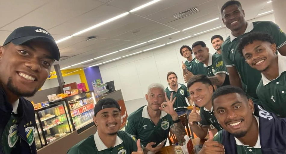 Altos desembarca em São Paulo para jogo contra a Portuguesa pela Copa do Brasil