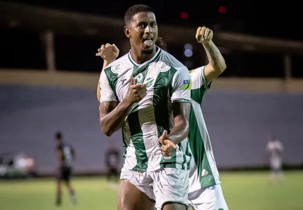 Altos domina, bate Corisabbá e retorna ao G-4 do Piauiense 2026