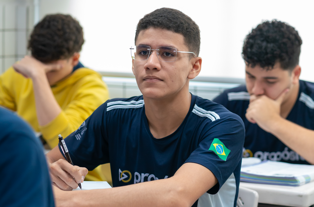 Aos 16 anos, Breno destaca desempenho acadêmico e maturidade do estudante