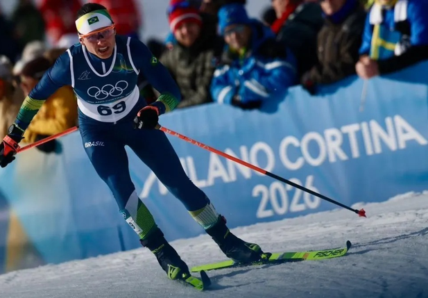Atleta Bruna Moura faz sua estreia nos Jogos Olímpicos de Inverno