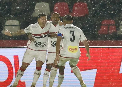 Botafogo-SP vence Palmeiras no Paulistão