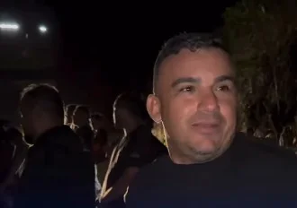 Cantor Júnior Vianna