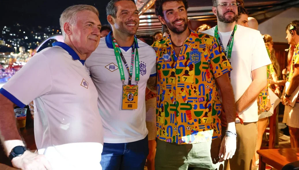Carlo Ancelotti e Samir Xaud curtem o carnaval no RJ