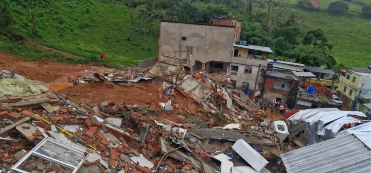 Chuvas deixam 23 mortos em Minas Gerais