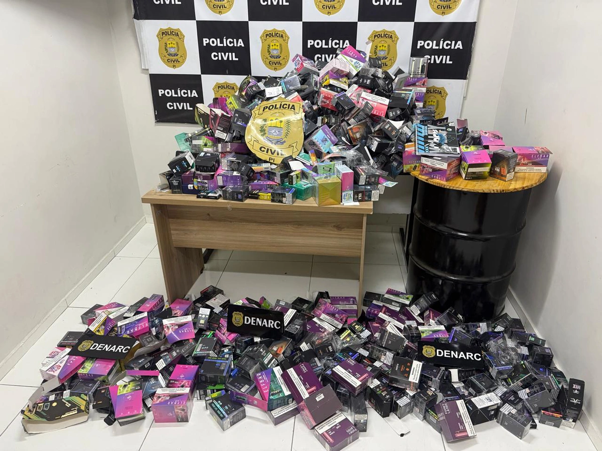 Cigarros eletrônicos apreendidos pelo DENARC