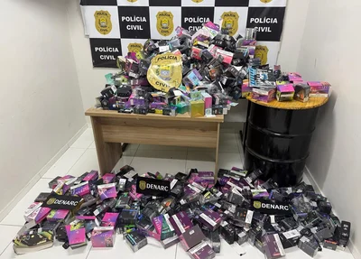 Cigarros eletrônicos apreendidos pelo DENARC