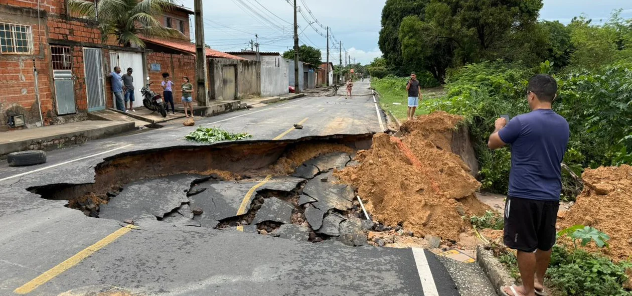 Cratera se forma na zona sudeste de Teresina