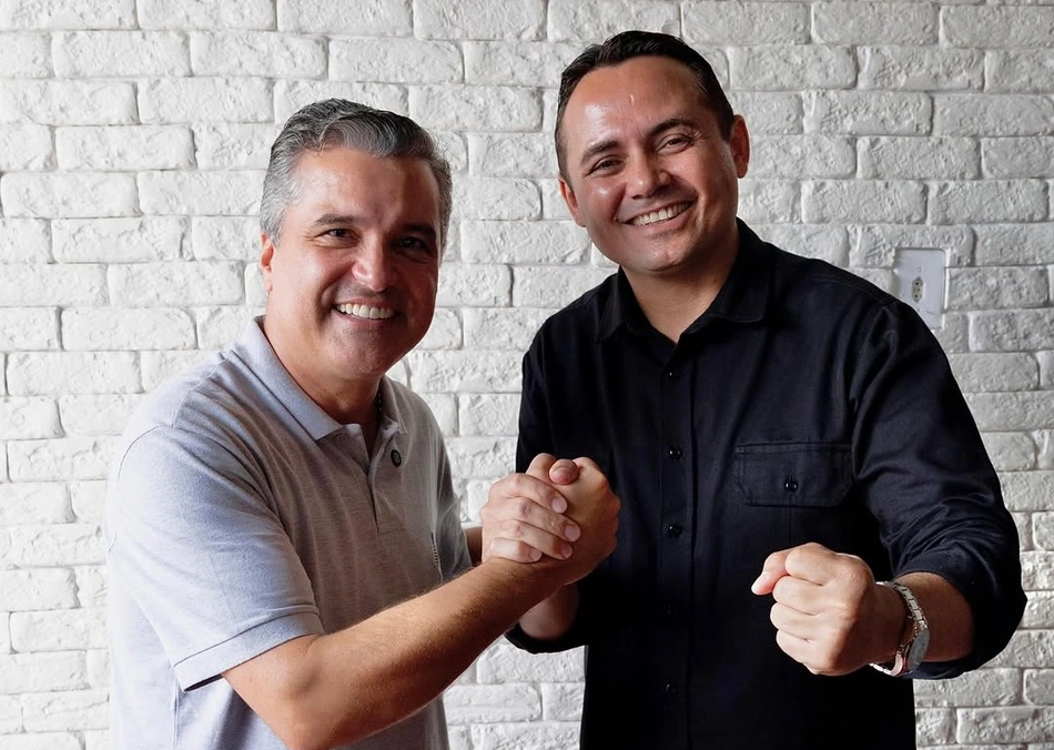Delegado Charles Pessoa e deputado estadual Dr. Vinícius Nascimento