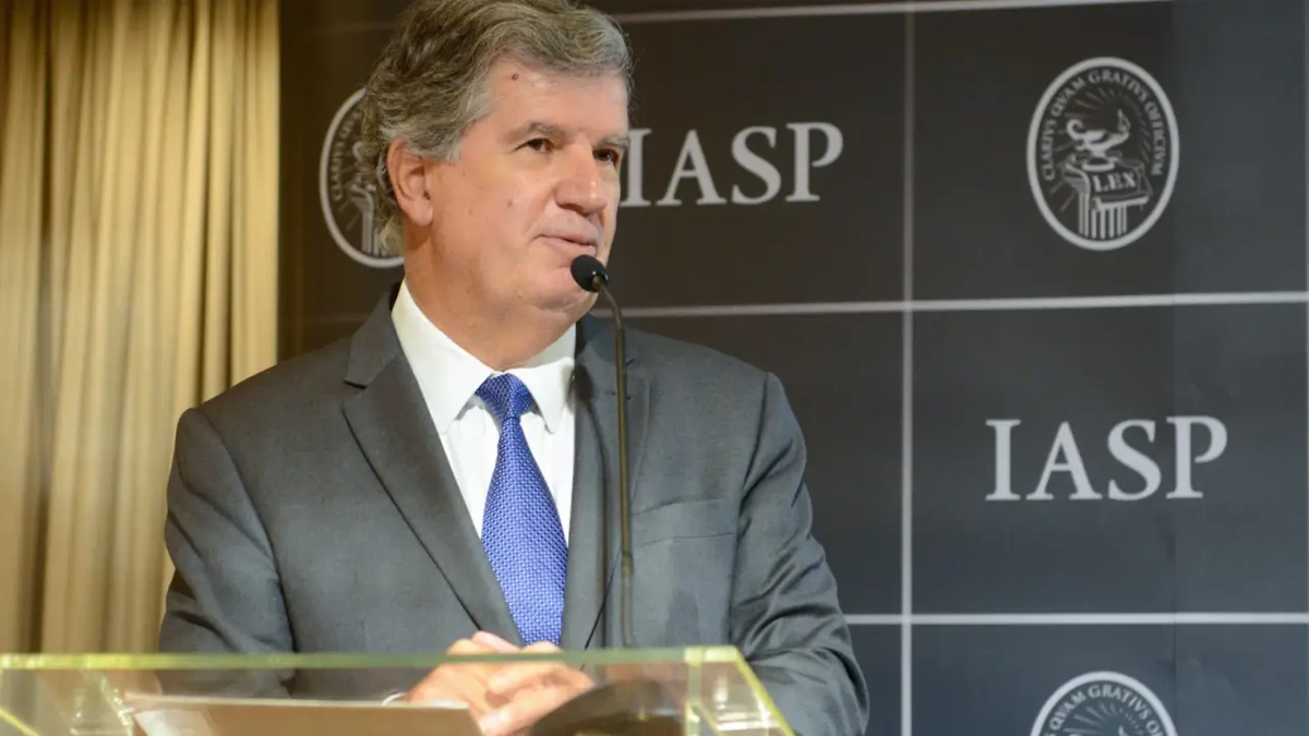 Desembargador Francisco Eduardo Loureiro