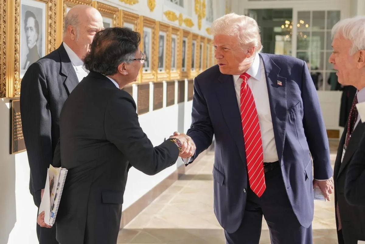 Donald Trump e Gustavo Petro na Casa Branca