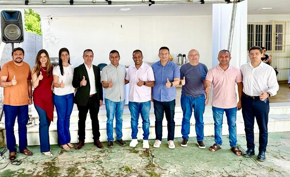 Dr. Francisco reuniu vereadores e lideranças em Teresina