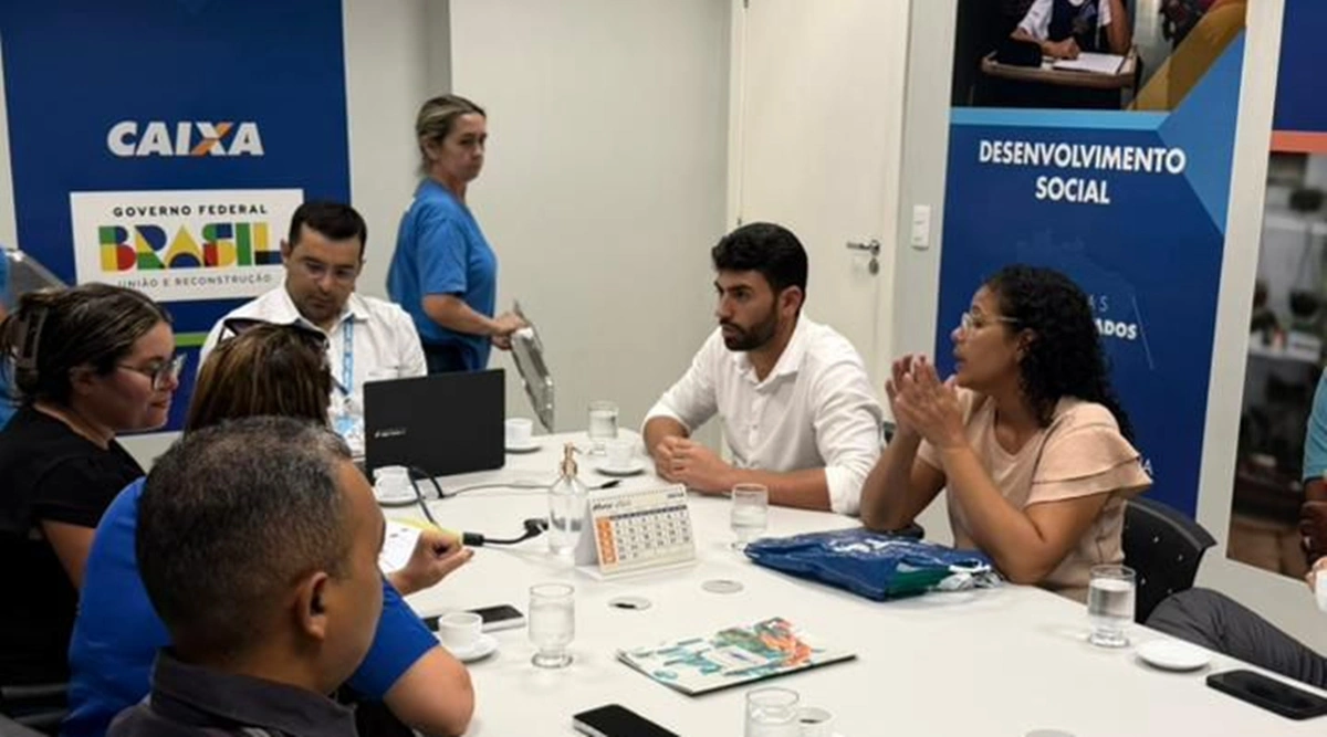 Draga Alana se reuniu com a Caixa Econômica