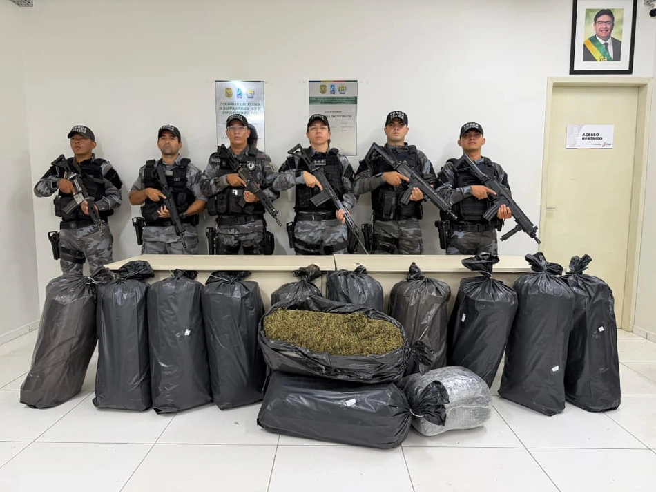 Droga apreendida pelas equipes do 14º BPM