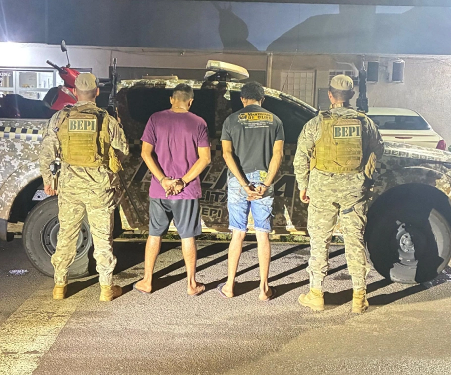 Dupla presa pelos policiais do BEPI