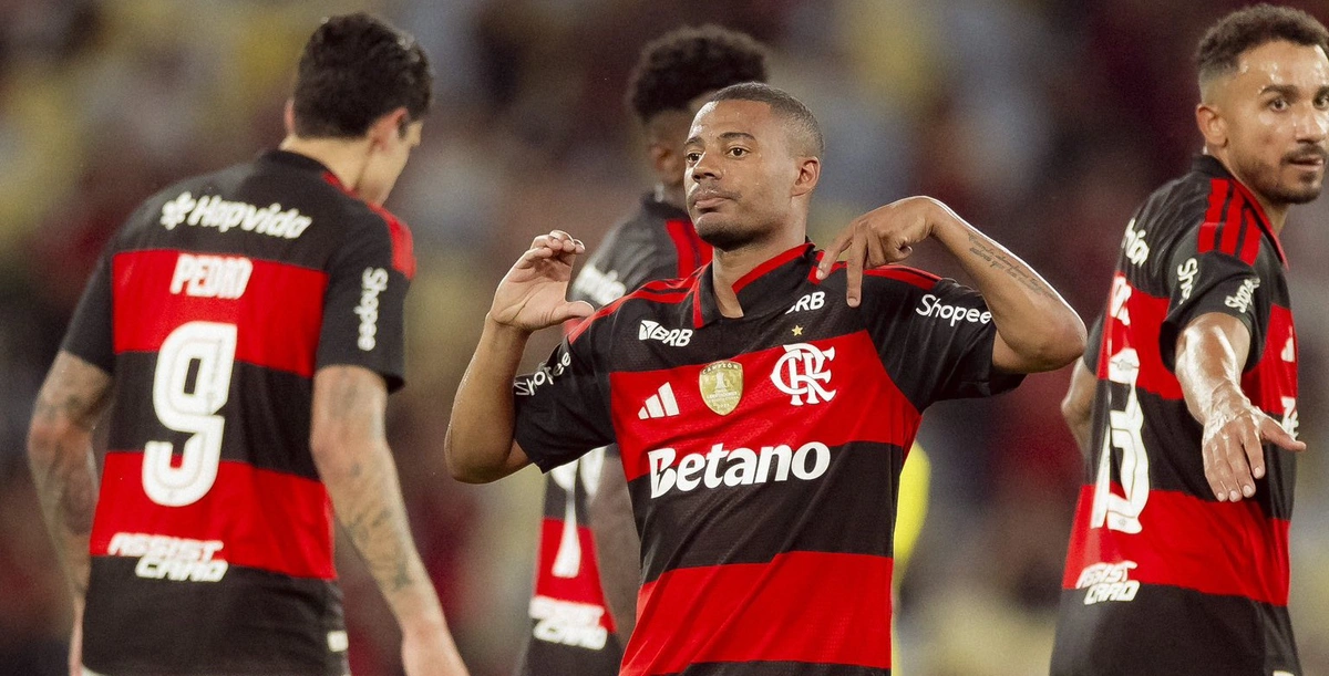 Flamengo vence Madureira nas semifinais do Carioca
