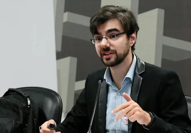 Guilherme Mello