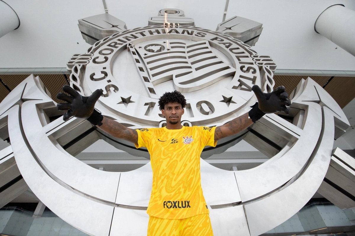 Hugo Souza, goleiro do Corinthians