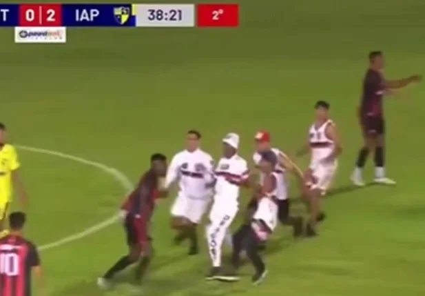 Jogo do Maranhense termina em invasão e agressões a atletas