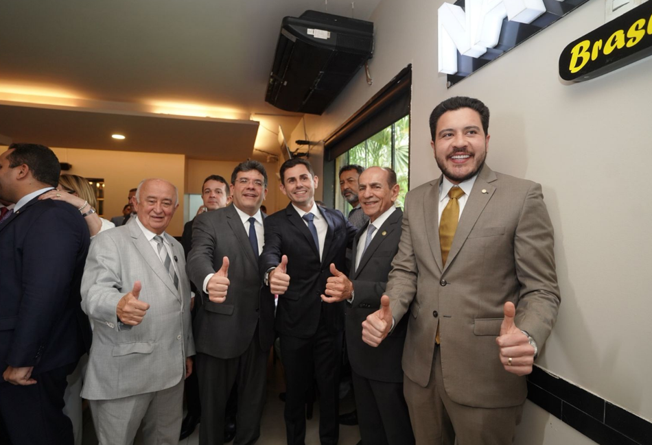 Júlio César reúne cerca de 100 prefeitos e reforçam unidade da chapa governista