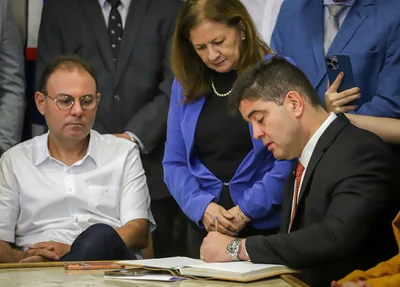 Luís André assinado posse na SEMAI