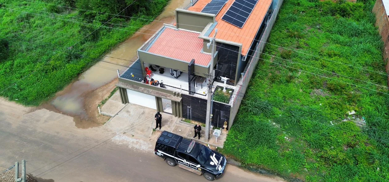 Mansão localizada em Piripiri