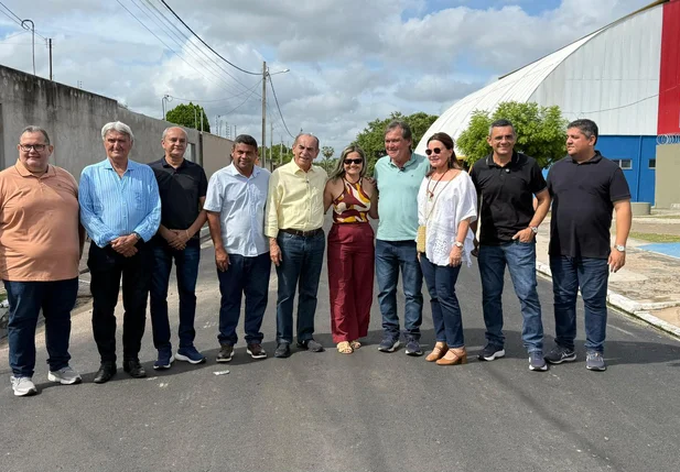 Marcelo Castro visitou obras
