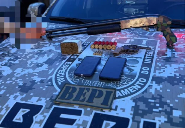 Material apreendido durante operação em Água Branca