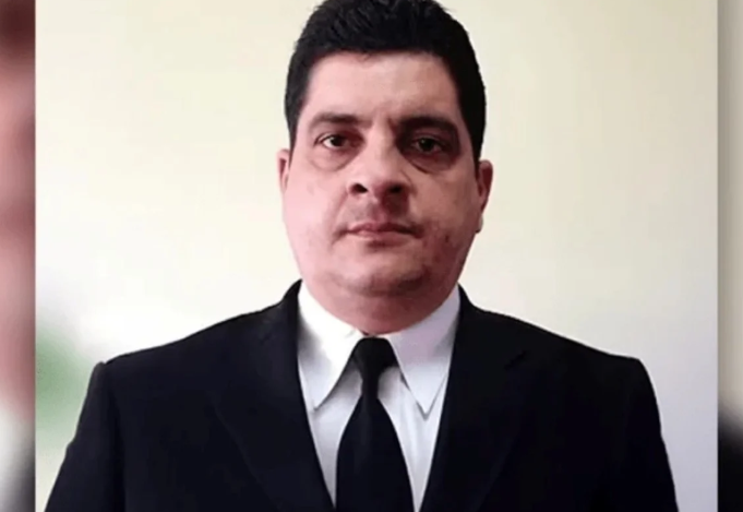 Moraes autoriza ex-assessor de Bolsonaro a trabalhar no presídio