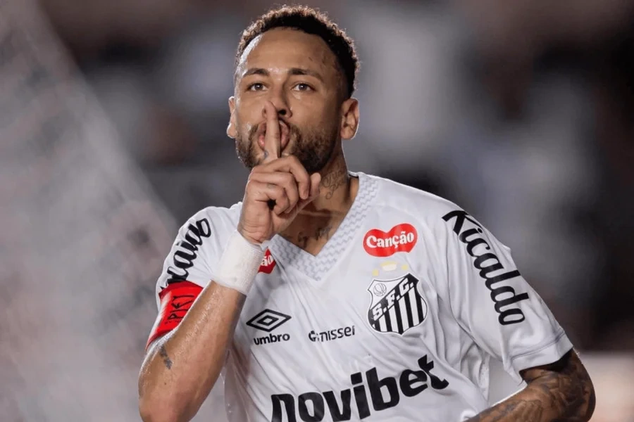 Neymar decide, Santos vence o Vasco e deixa lanterna do Brasileirão
