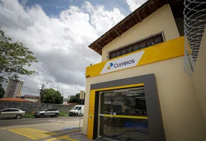 Correios preparam programa de demissão voluntária que pode atingir até 7 mil funcionários