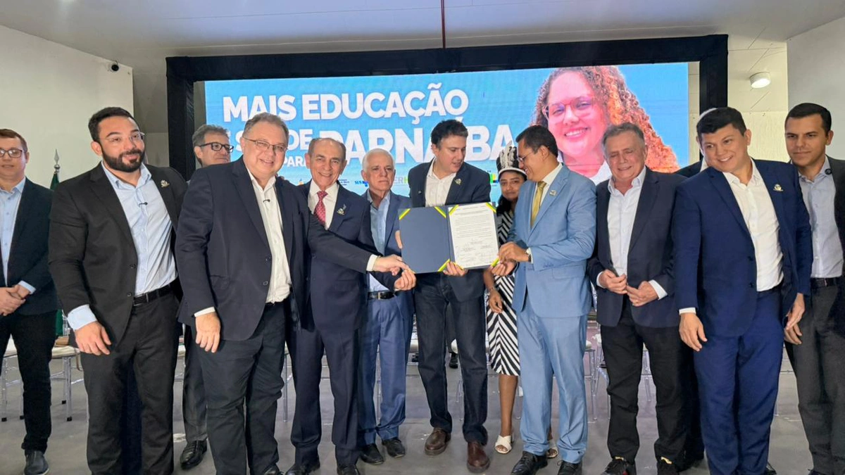 Parnaíba vive marco histórico com lançamento da pedra fundamental do Hospital Universitário