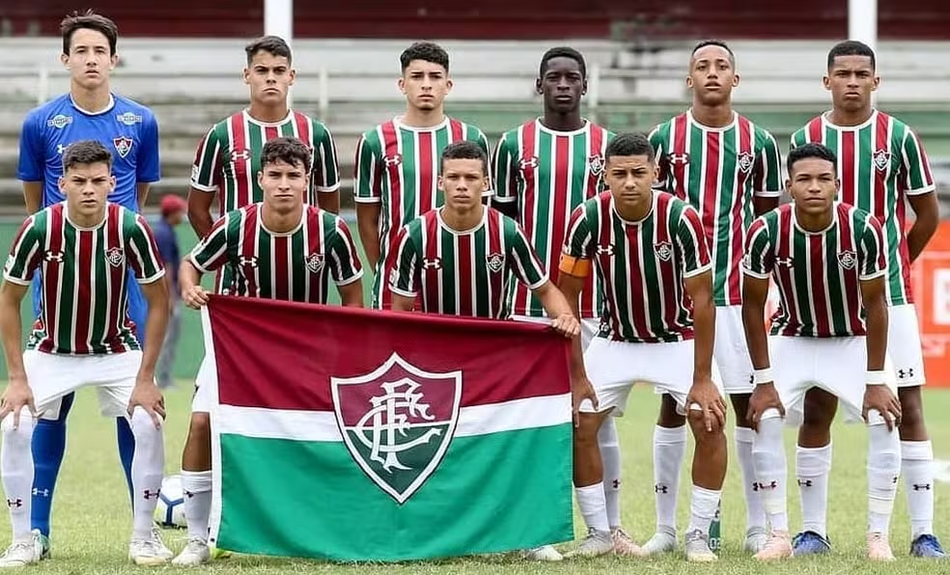 Piauí contrata ex-joia do Fluminense que teve multa de R$ 186 milhões