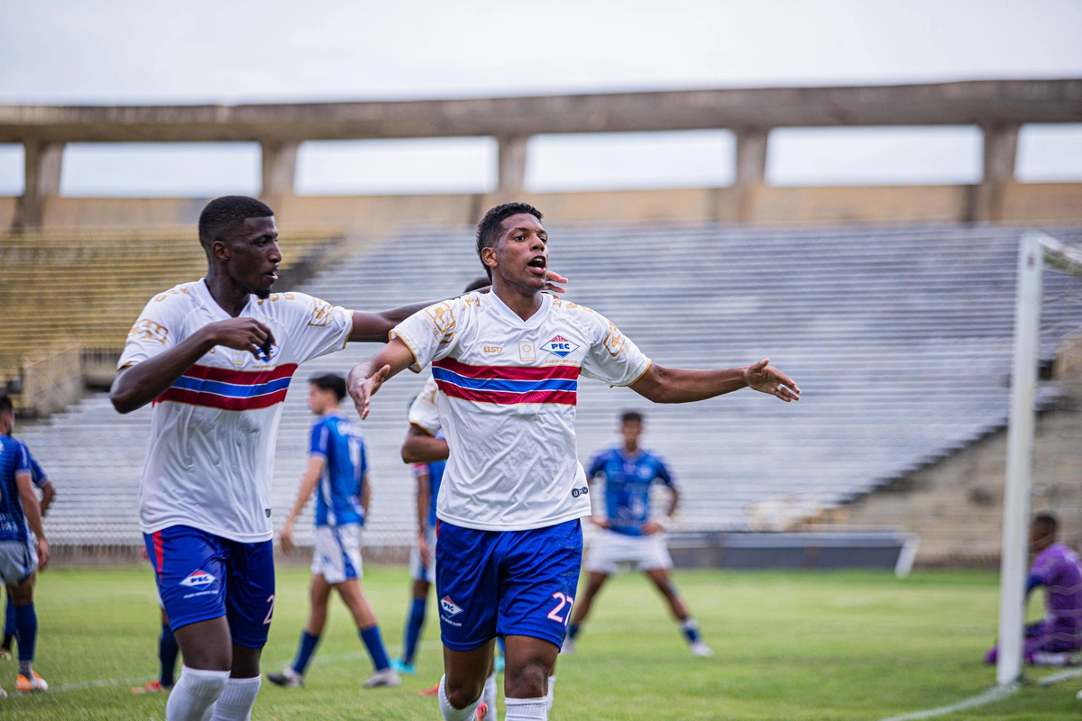 Piauí vence Oeirense e garante nas semifinais do Piauiense de forma antecipada