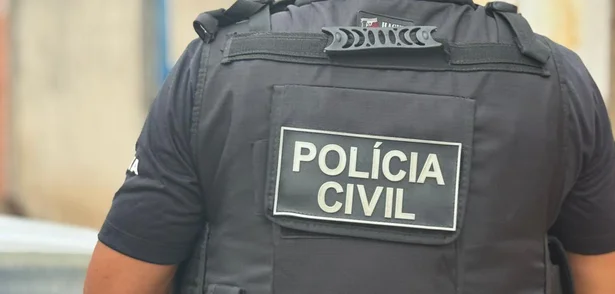Polícia Civil no local
