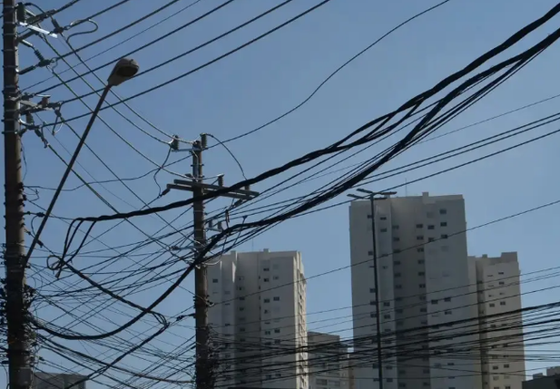 Polícia do RJ mira esquema multimilionário de furto de cabos