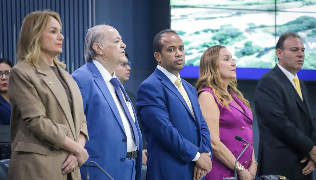 Prefeito Sílvio Mendes e vereadores