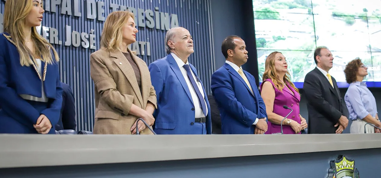 Prefeito Sílvio Mendes foi à Câmara prestigiar a abertura dos trabalhos