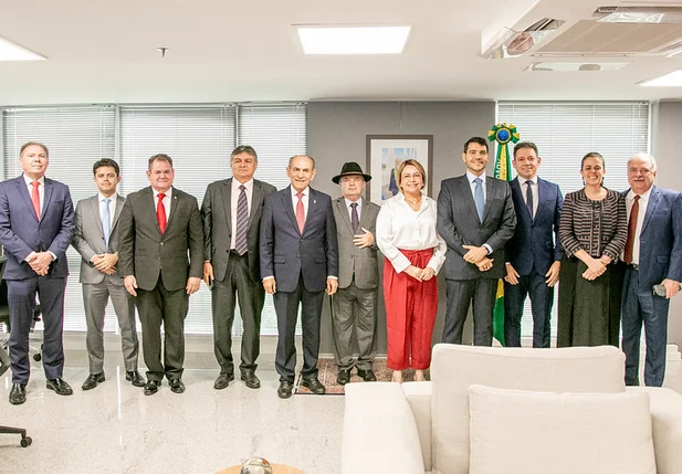 Reunião com autoridades piauienses na AGU, em Brasília