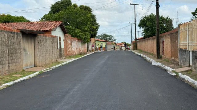 Rua de União asfaltada