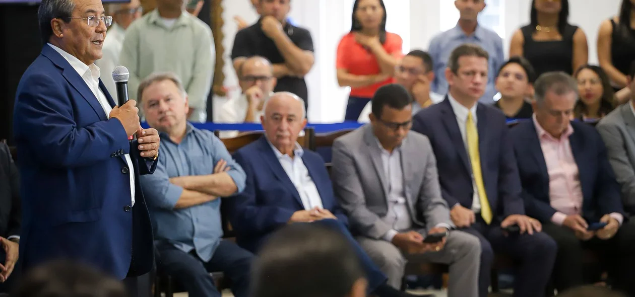 Secretário de Transportes do Piauí, Jonas Moura, durante evento