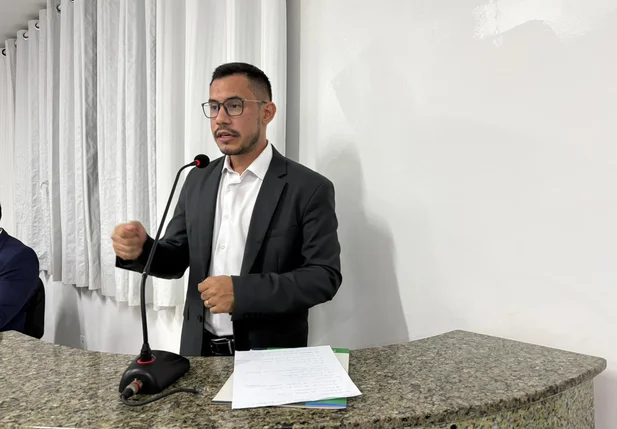Secretário Municipal de Saúde representa prefeita na abertura do Ano Legislativo 2026