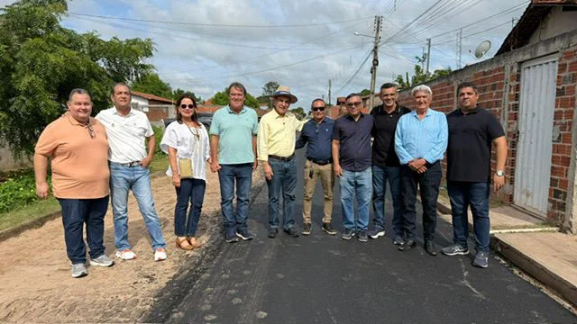 Senador durante visita