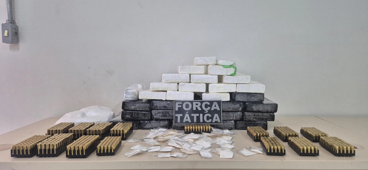 Skank e cocaína foram apreendidos com o adolescente