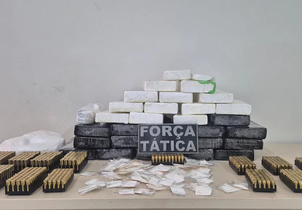 Skank e cocaína foram apreendidos com o adolescente